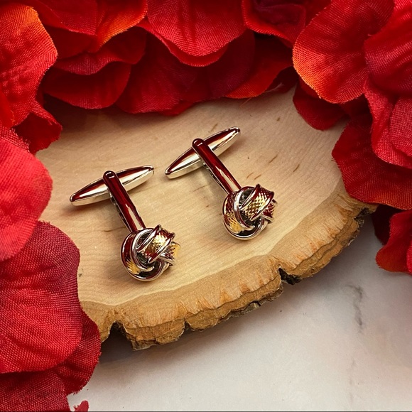 ‘Tying the Knot’ Silver and Gold Knotted Cufflinks - Picture 7 of 16